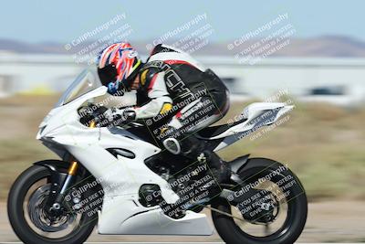 media/Oct-30-2025-Racers Edge (Thu) [[dabbdaf680]]/2-A Group/Session 2 Turn 14 Exit/